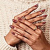 Shellac Wooded Bliss לק ג'ל היפואלרגני בצבע סגול חום מעושן אטום