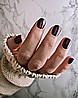 Shellac Dark Lava ג'ל לק היפואלרגני בצבע בורדו כהה מטאלי אטום