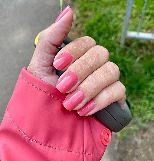 Shellac Gotcha לק ג'ל היפואלרגני בצבע ורוד מסטיק אטום | לק ג'ל ...