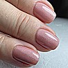Shellac Grapefruit Sparkle-לק ג'ל היפואלרגני המתאים לרוב האלרגיות לאקריל בצבע ורוד שקוף עם נוצצים ורודים - חצי אטום